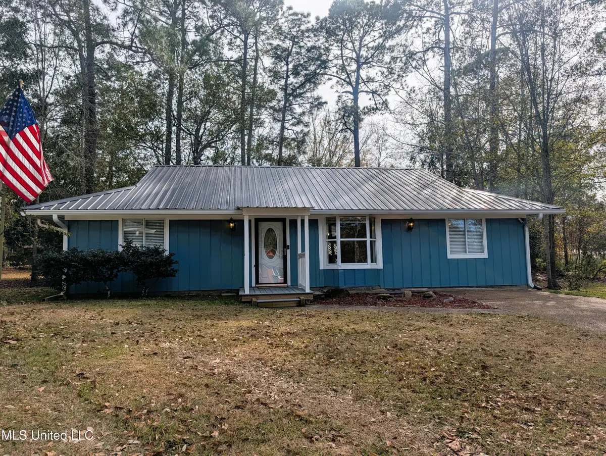 3 Quail Creek Drive, Diamondhead, MS 39525 - #1