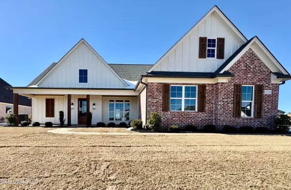 1755 Bakersfield Way, Nesbit, MS 38651