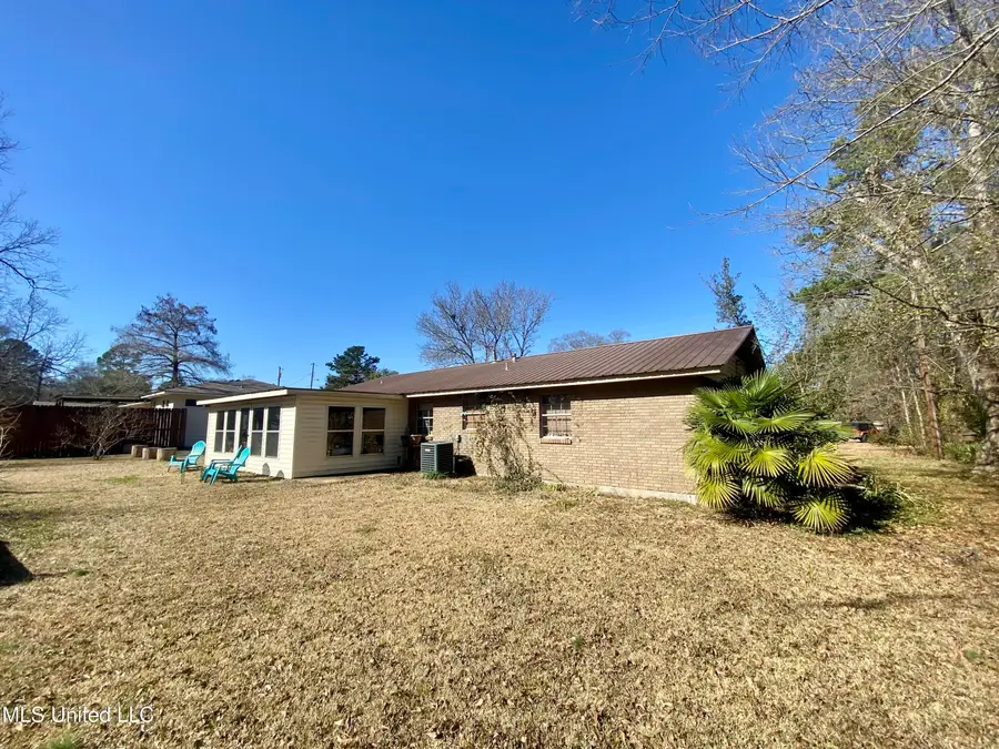 202 Dallas Street, Crystal Springs, MS 39059 - #3