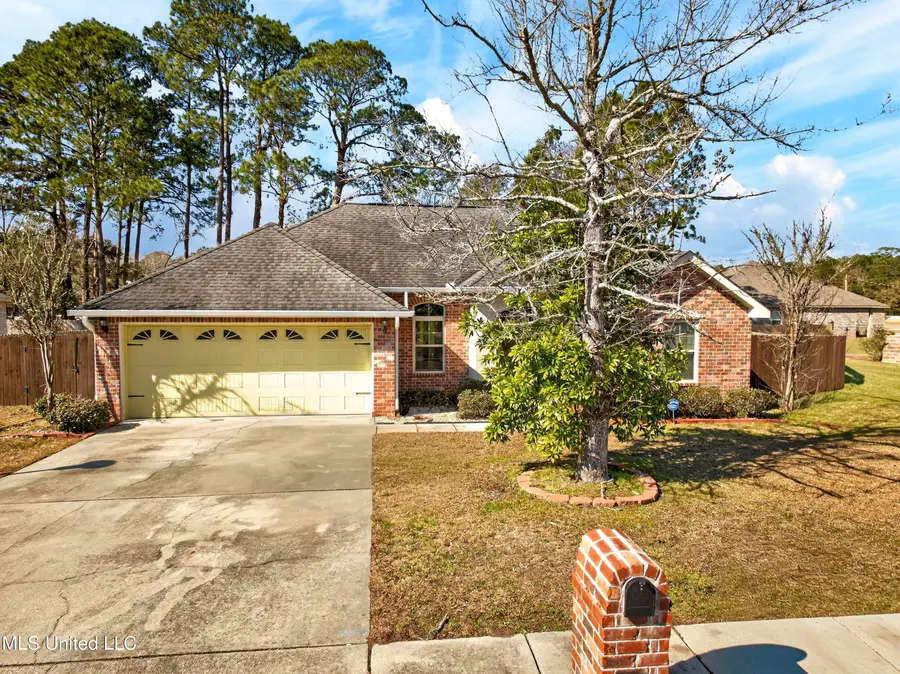 1815 W Amar, Gautier, MS 39553 - #2