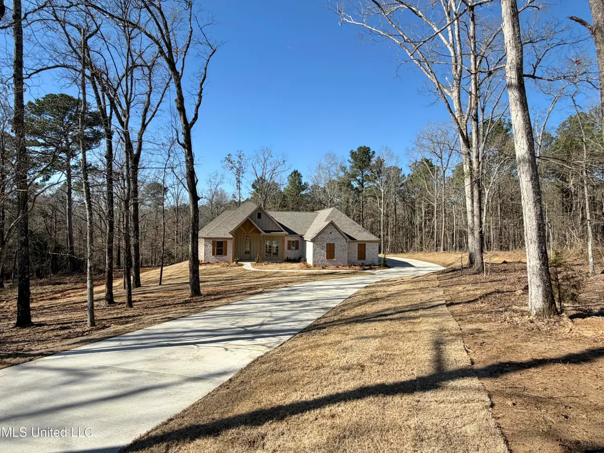 922 Mullican Road, Florence, MS 39073 - Image #1