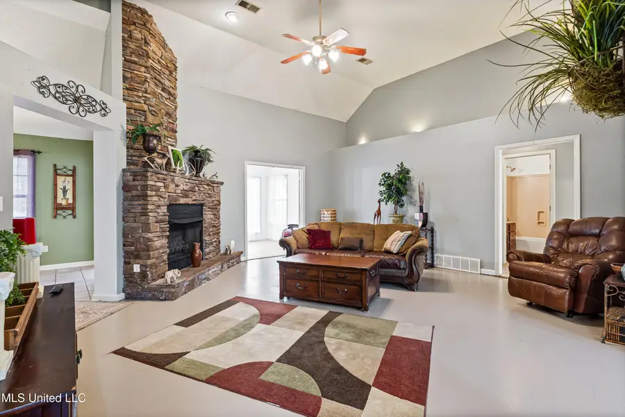 14504 Harrison Drive, Byhalia, MS 38611 - #2