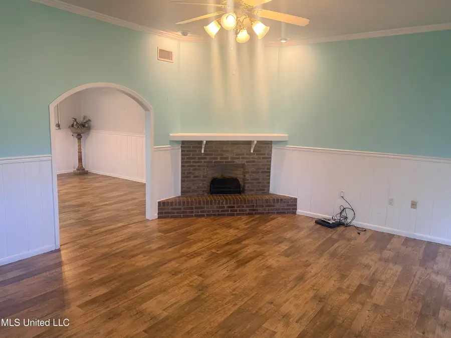 327 Maple Street, Walnut Grove, MS 39189 - Image #3