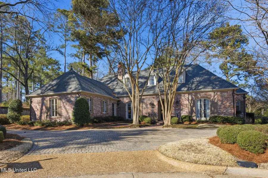 114 Meadowbrook North, Jackson, MS 39211 - Image #2