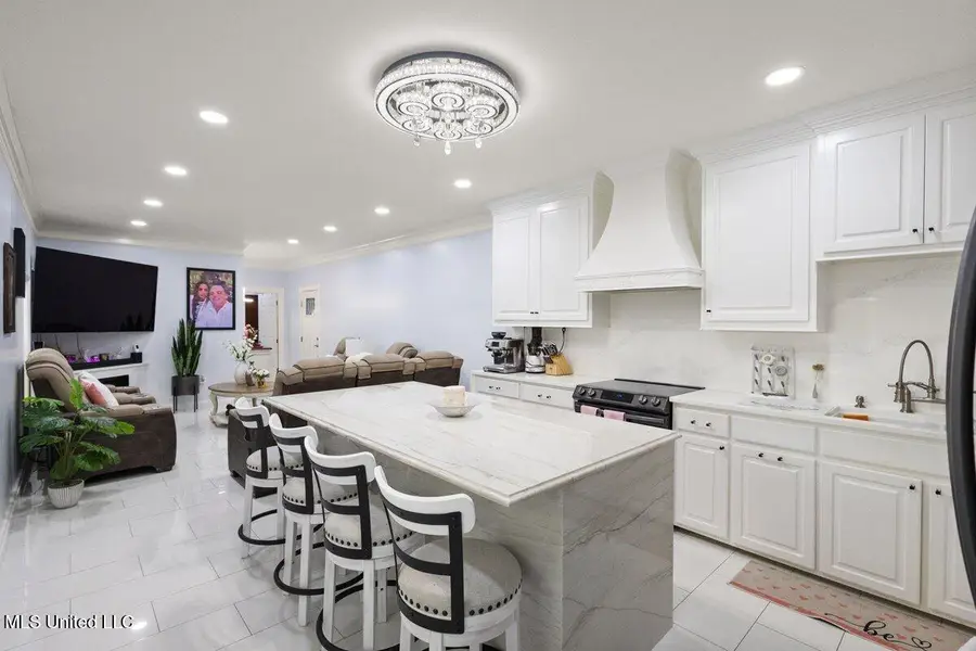 348 Lakeview Road, Ridgeland, MS 39157 - Image #2