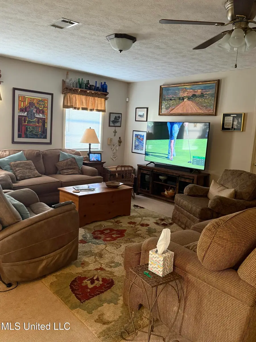 921 Woodville Drive, Jackson, MS 39212 - Image #2