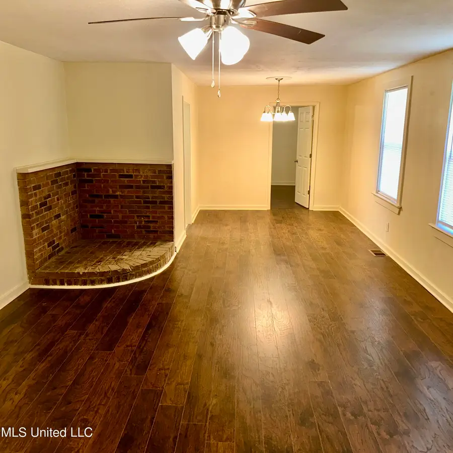 359 Cummins Street, Jackson, MS 39204 - Image #3