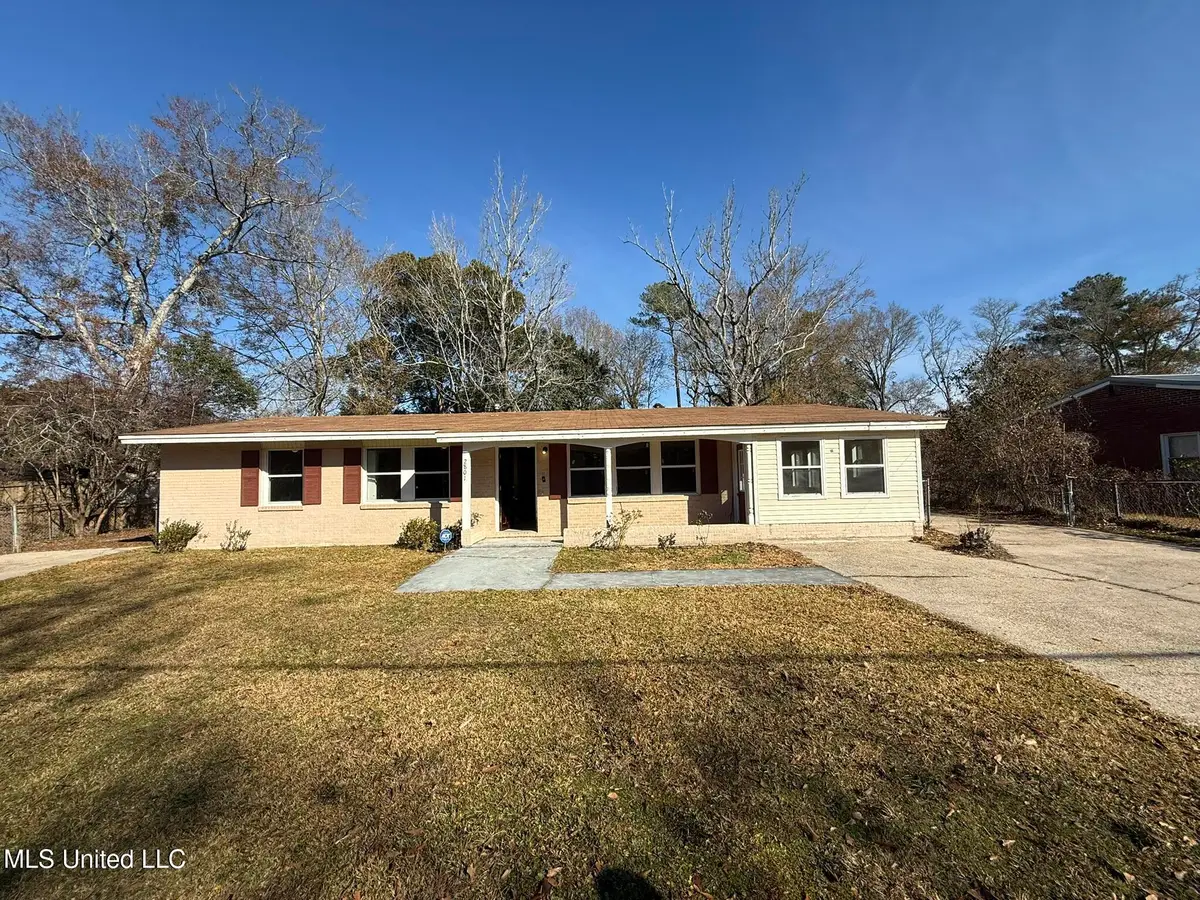 2801 Woodlawn Avenue, Moss Point, MS 39563 - #1