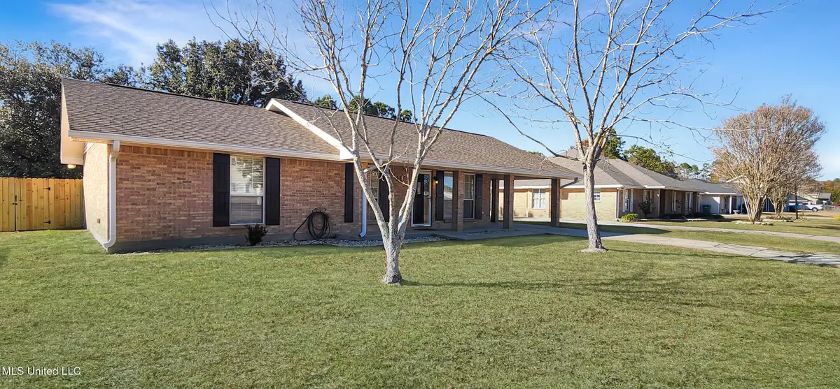 117 Spanish Cove, Waveland, MS 39576 - #1