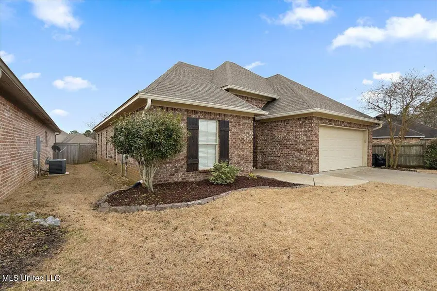 304 Ridge Pointe Drive, Brandon, MS 39042 - Image #2