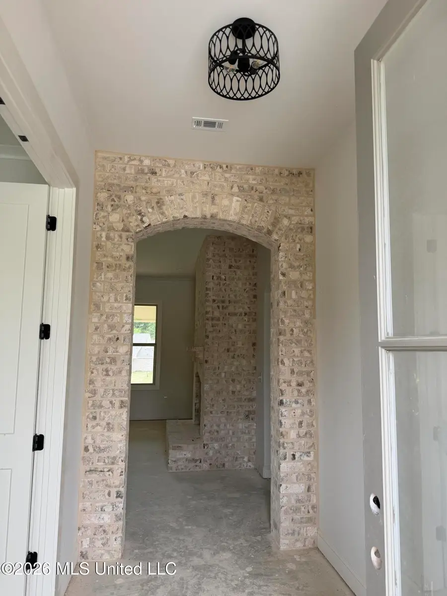 808 Albany Street, Brandon, MS 39042 - #3