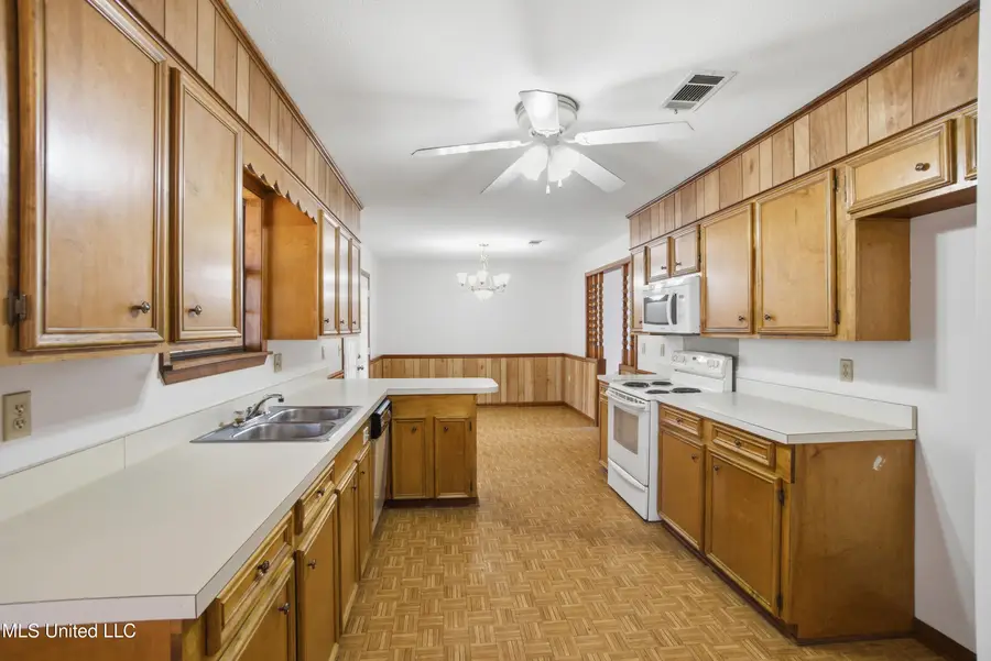 1120 SE 4th Street, Magee, MS 39111 - #2