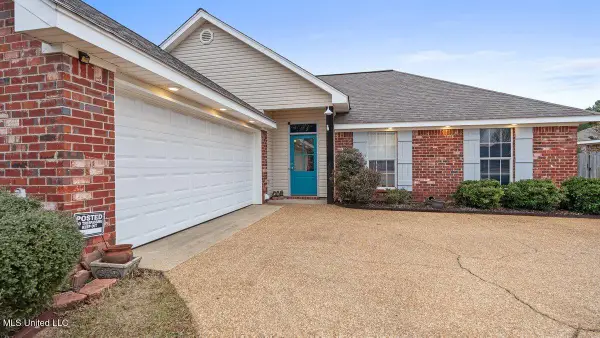 628 Oak Ridge Way, Pearl, MS 39208