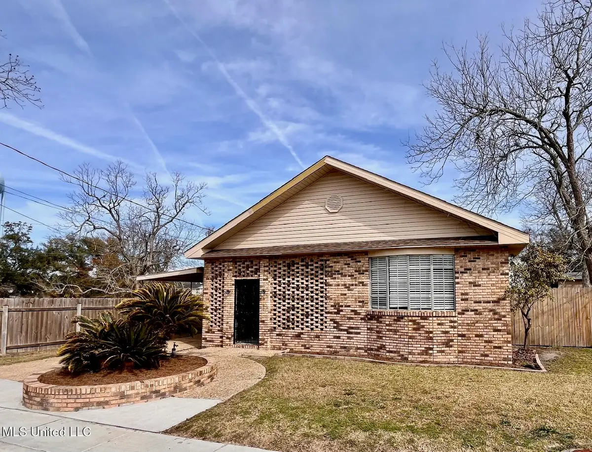 172 Claiborne Street, Biloxi, MS 39530 - #1