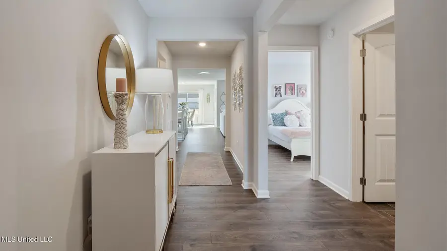 24 S Thorn Tree Street, Byhalia, MS 38611 - #3