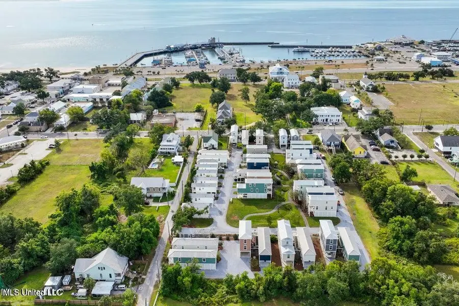 215 E 2nd Street, Pass Christian, MS 39571 - #2