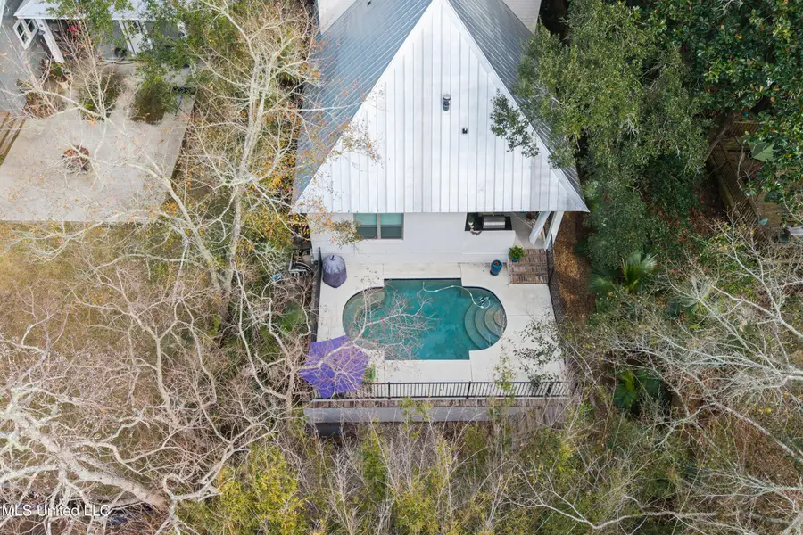 413 Ward Avenue, Ocean Springs, MS 39564 - #3