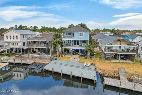 6261 Pontiac Drive, Kiln, MS 39556