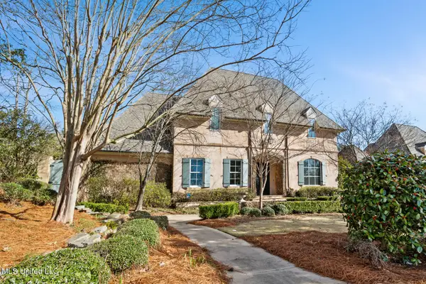 460 Saint Andrews Drive, Jackson, MS 39211