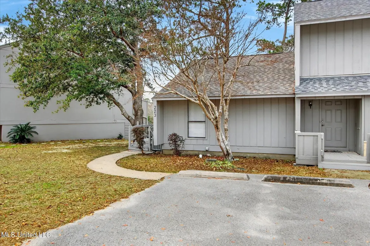 223 Highpoint Drive, Diamondhead, MS 39525 - #1
