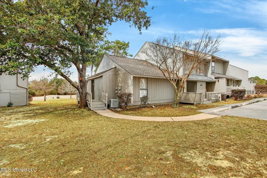 223 Highpoint Drive, Diamondhead, MS 39525 - #2
