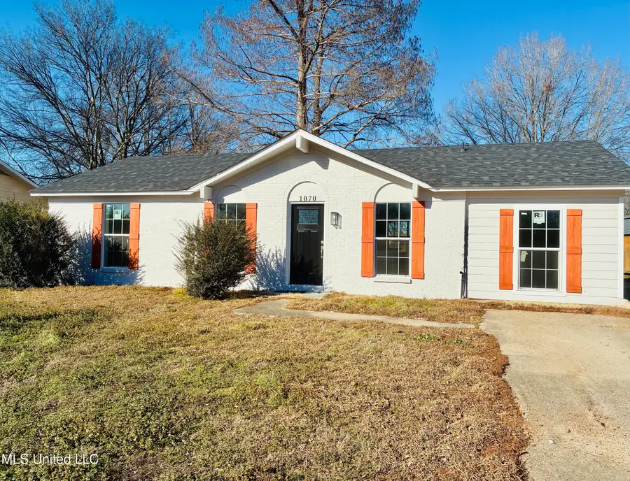 1070 Sisson Drive, Greenville, MS 38703 - #2