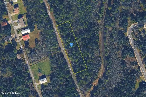 390 St Paul Avenue, Pass Christian, MS 39571