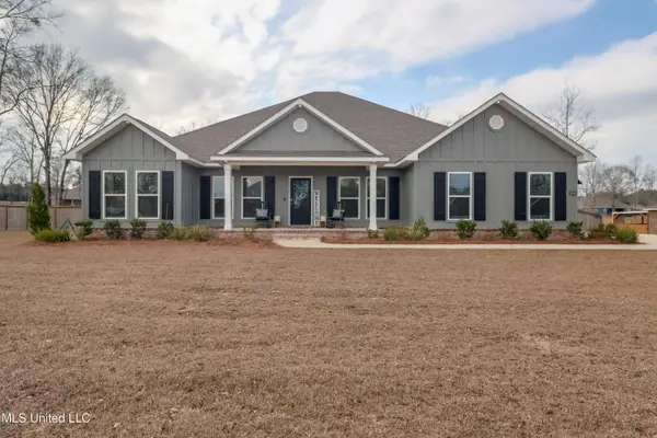 19040 Harrington Circle, Biloxi, MS 39532