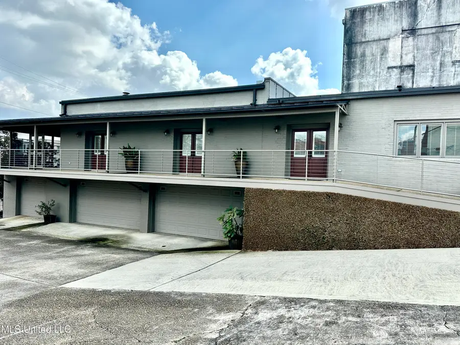 126 N Broadway, McComb, MS 39648 - #2