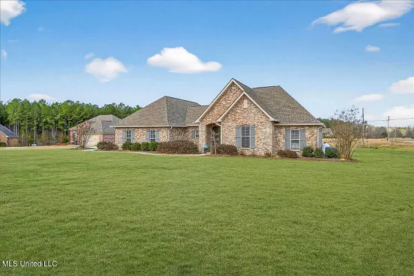 1010 Orleans Drive, Summit, MS 39666