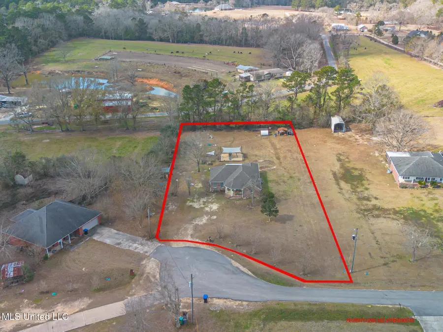 38 S Pecan, McHenry, MS 39561 - #2