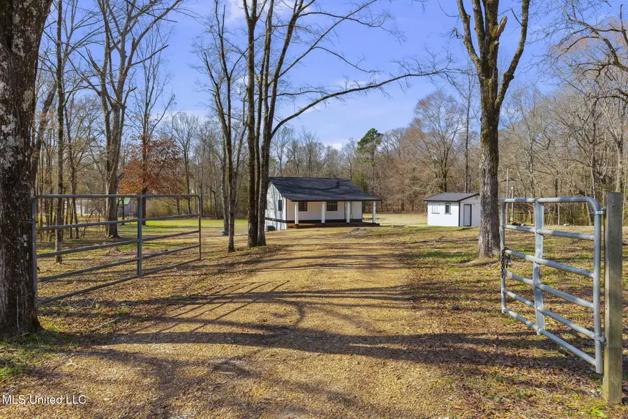18285 Midway Road, Terry, MS 39170 - #2