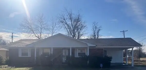 1320 Maple Avenue, Clarksdale, MS 38614