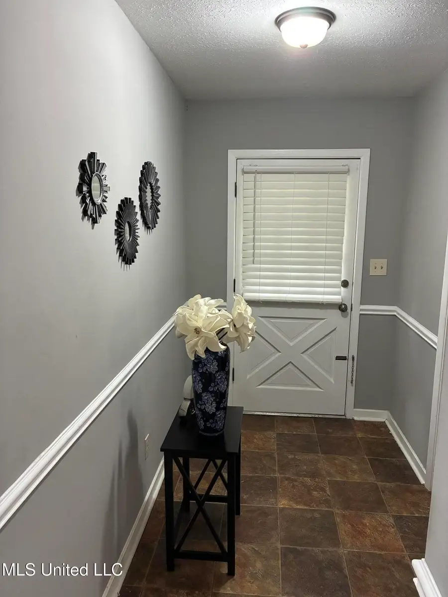 228 Mikell Street, Jackson, MS 39212 - #3