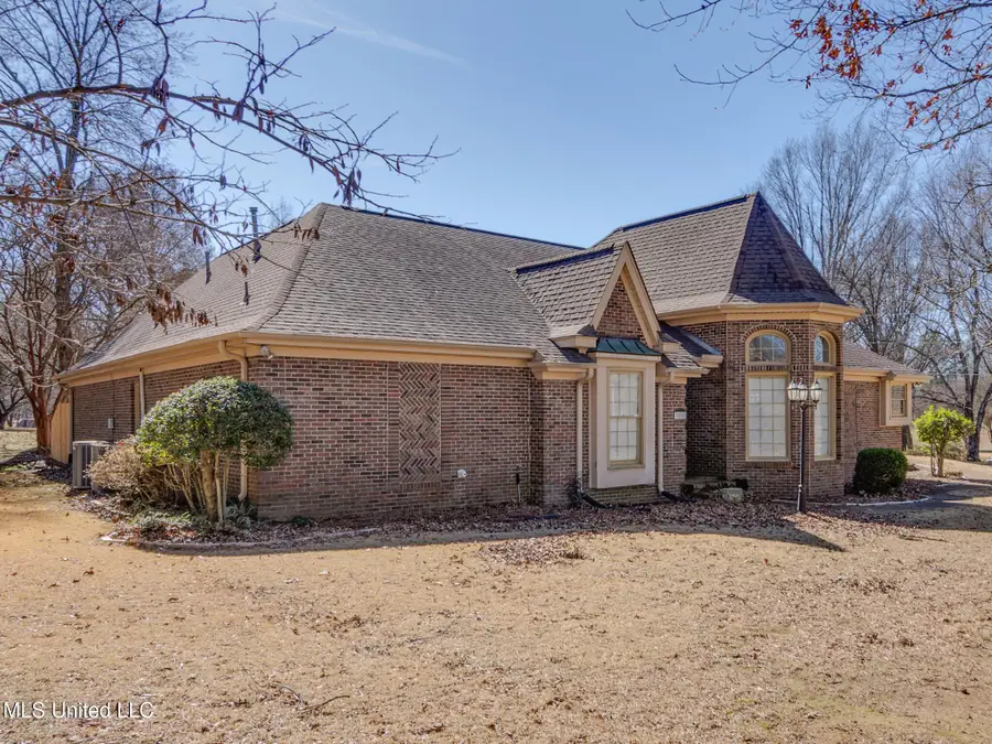 3851 Summerwood Lane, Olive Branch, MS 38654 - #3