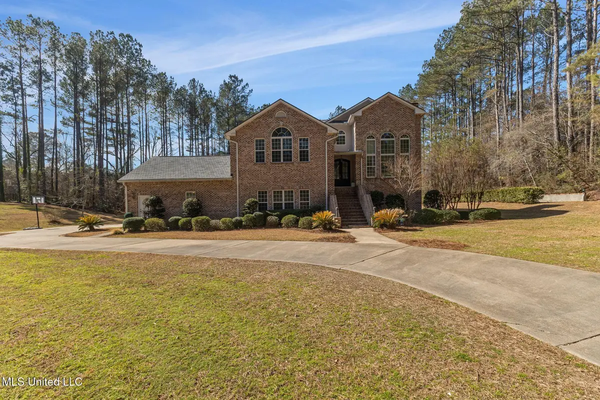 37 Montebello, Hattiesburg, MS 39402 - #1