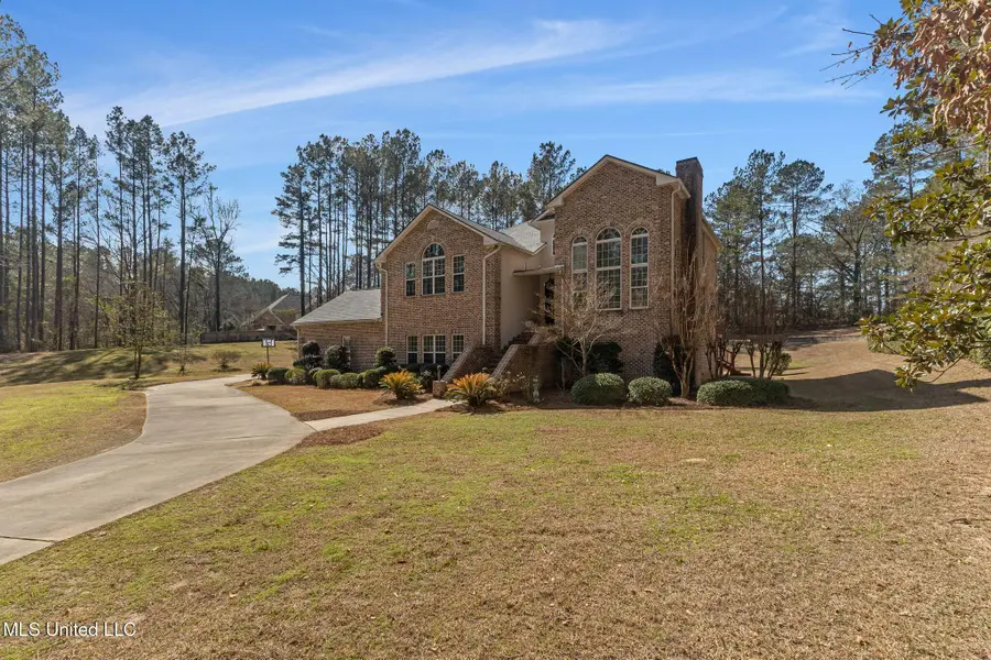 37 Montebello, Hattiesburg, MS 39402 - #3