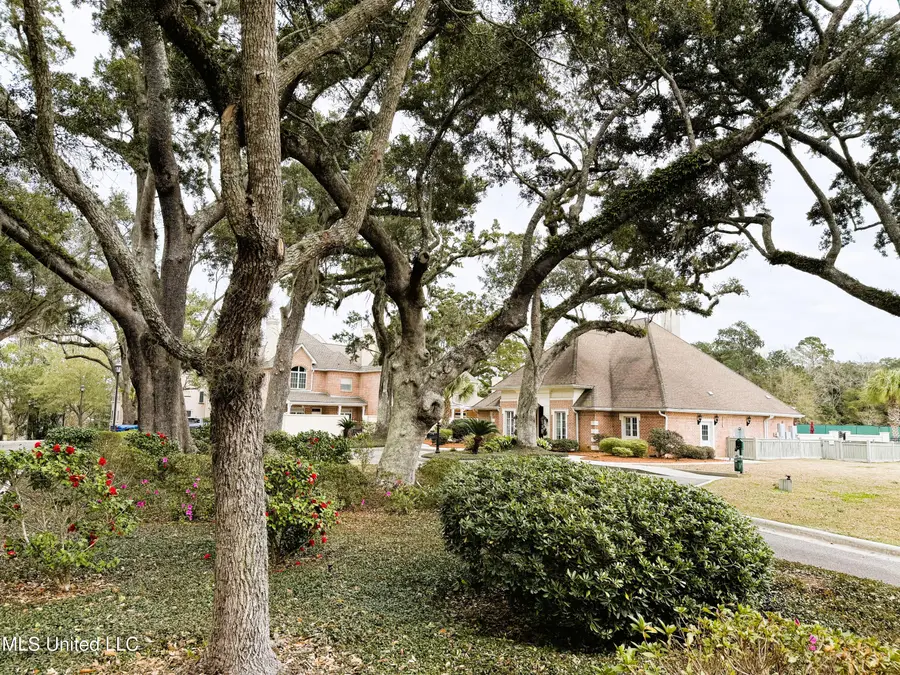 414 Elegans Court, Ocean Springs, MS 39564 - #3