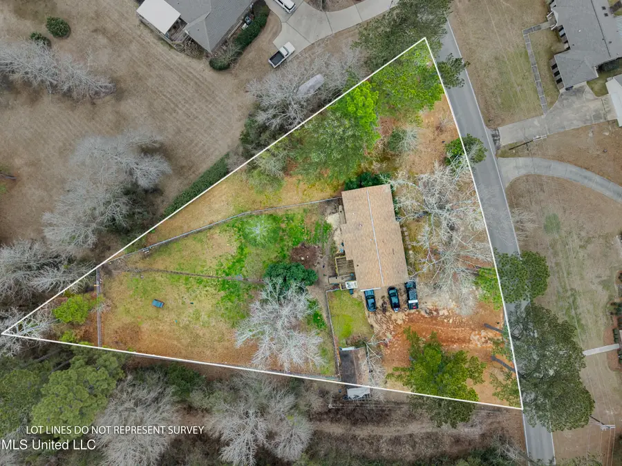 156 Balboa Drive, Hattiesburg, MS 39402 - #2