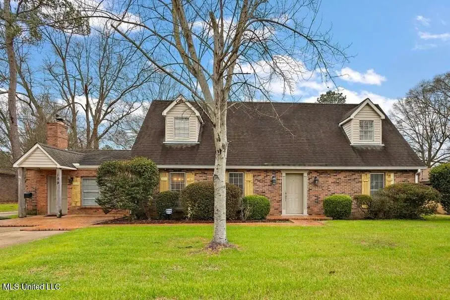 109 Old Canton Hill Drive, Jackson, MS 39211 - #1