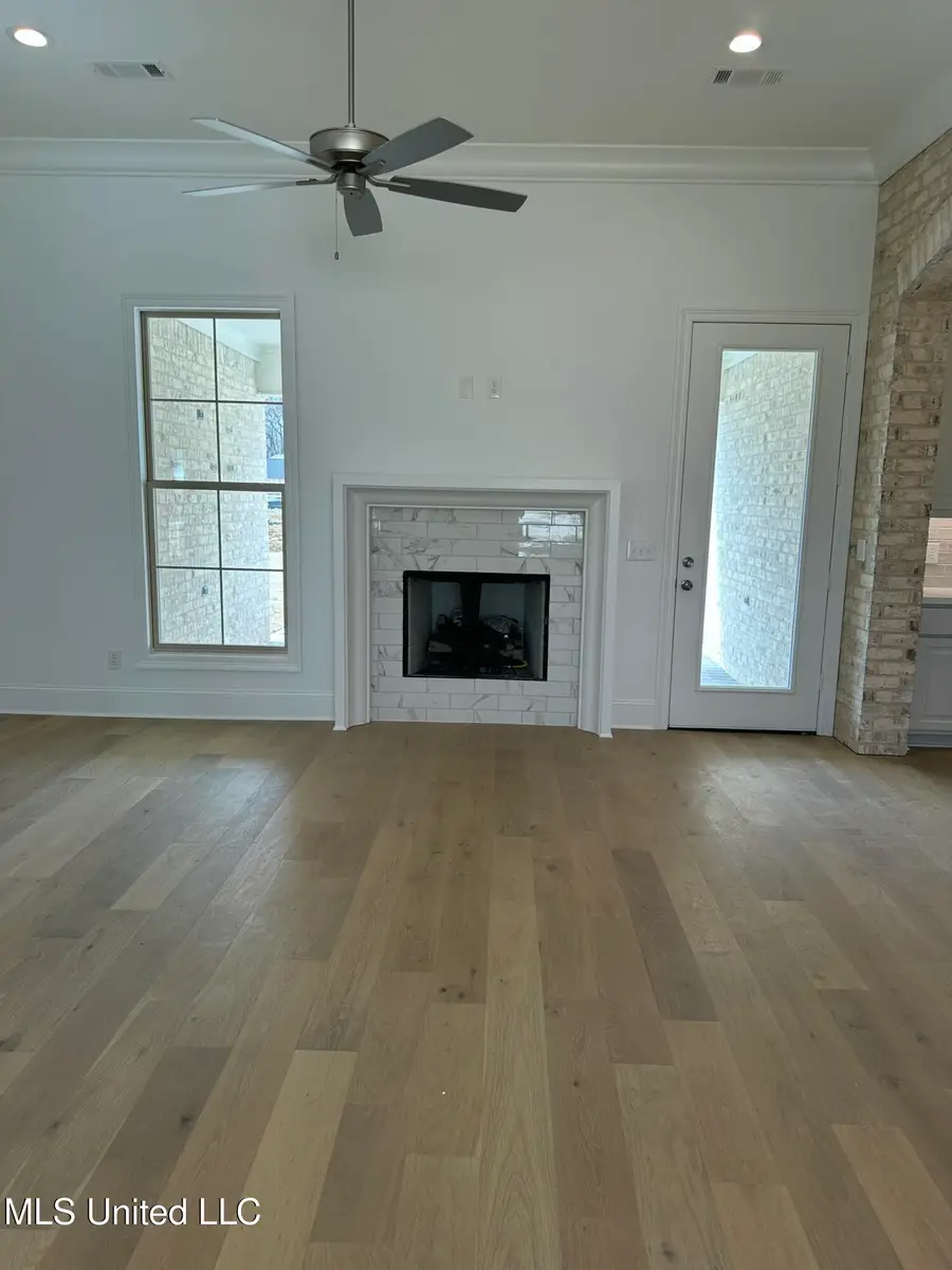 417 Aurora Circle, Canton, MS 39046 - #3