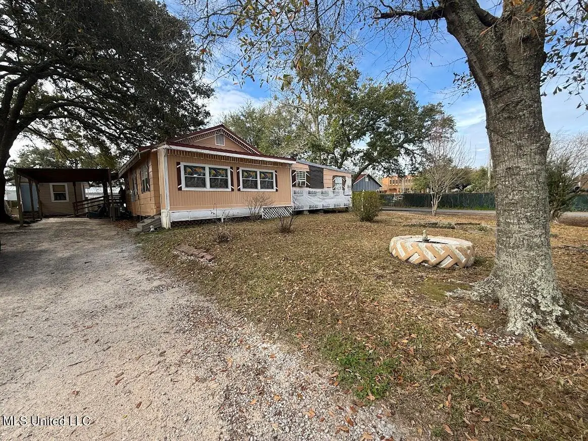 544 Demontluzin Avenue, Bay Saint Louis, MS 39520 - #1