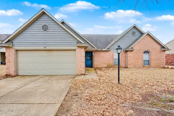 819 Lakemont Drive, Southaven, MS 38672