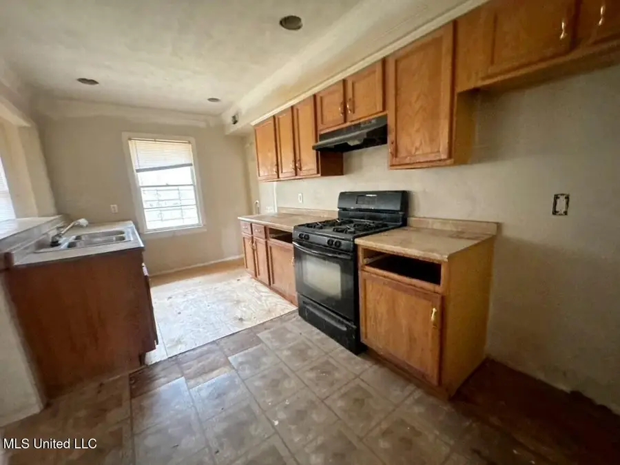 216 Meadowview Street, Jackson, MS 39209 - #2