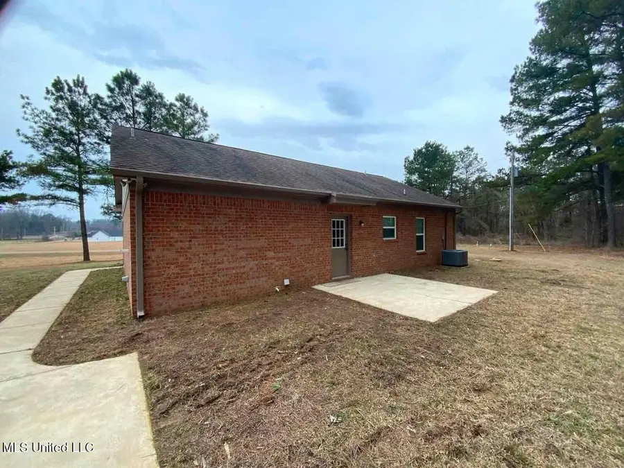 564 Buchanan Road, Holly Springs, MS 38635 - #2