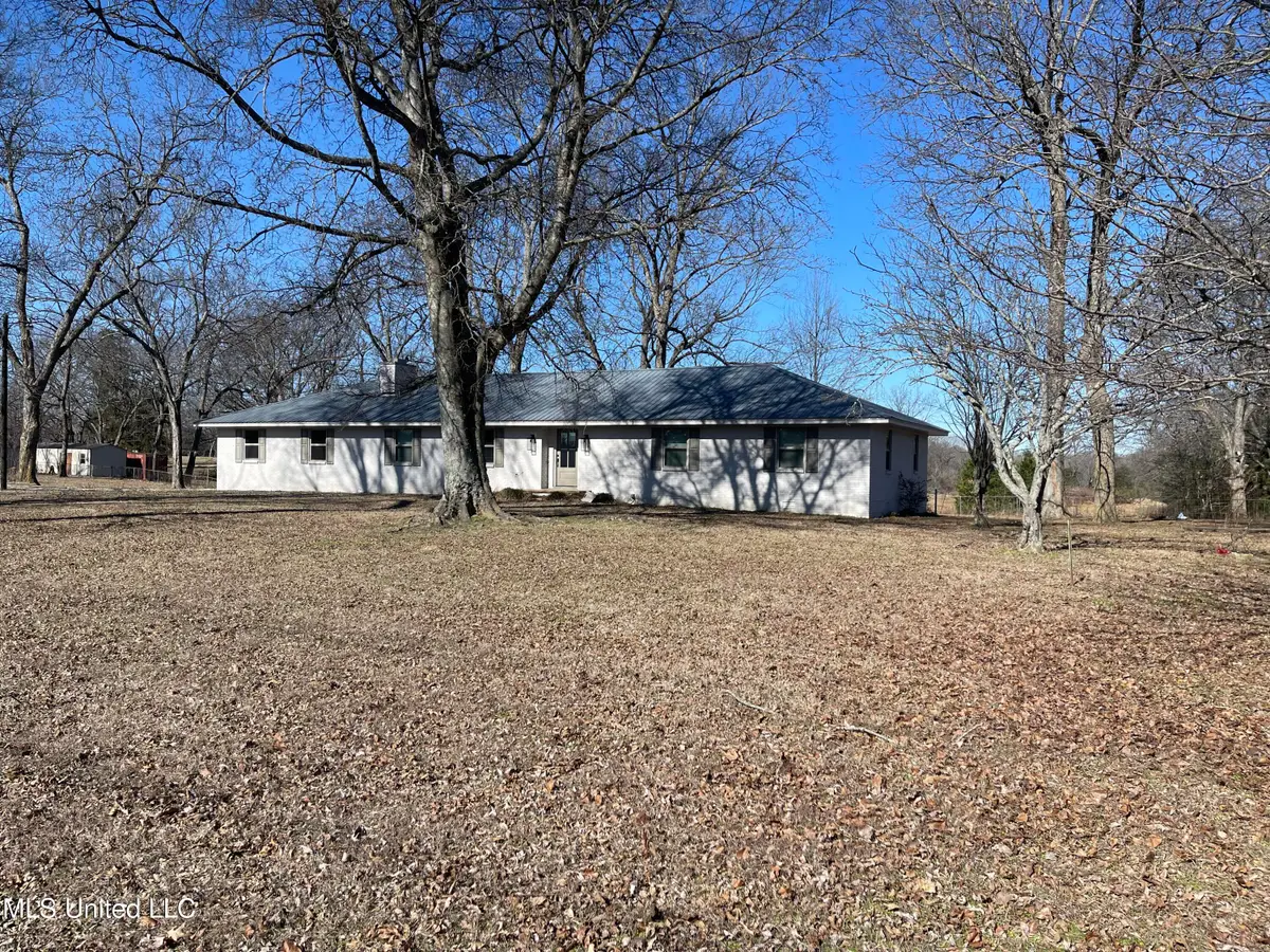 7485 W Highway 4, Senatobia, MS 38668 - #1