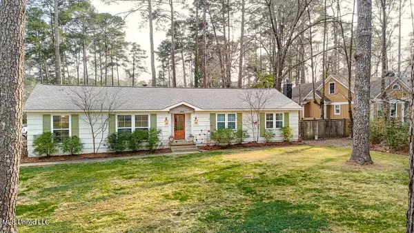 1865 E Northside Drive, Jackson, MS 39211