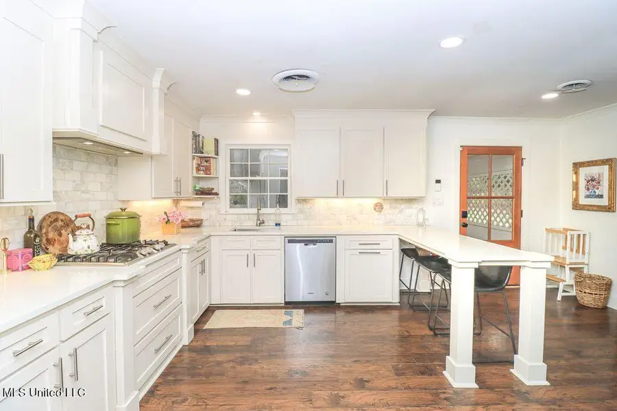 1865 E Northside Drive, Jackson, MS 39211 - #3