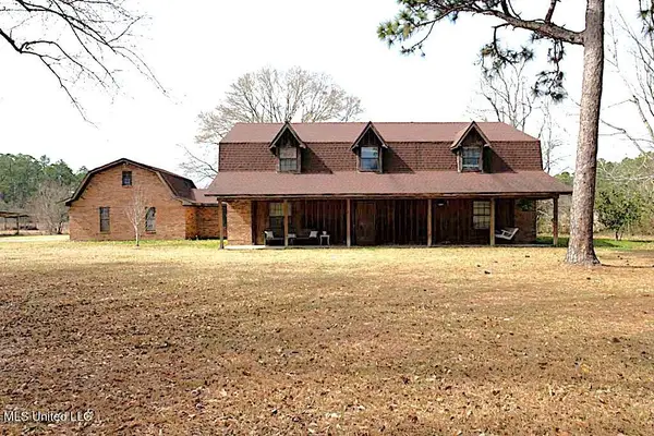 13111 Maida Hurd Road, Moss Point, MS 39562