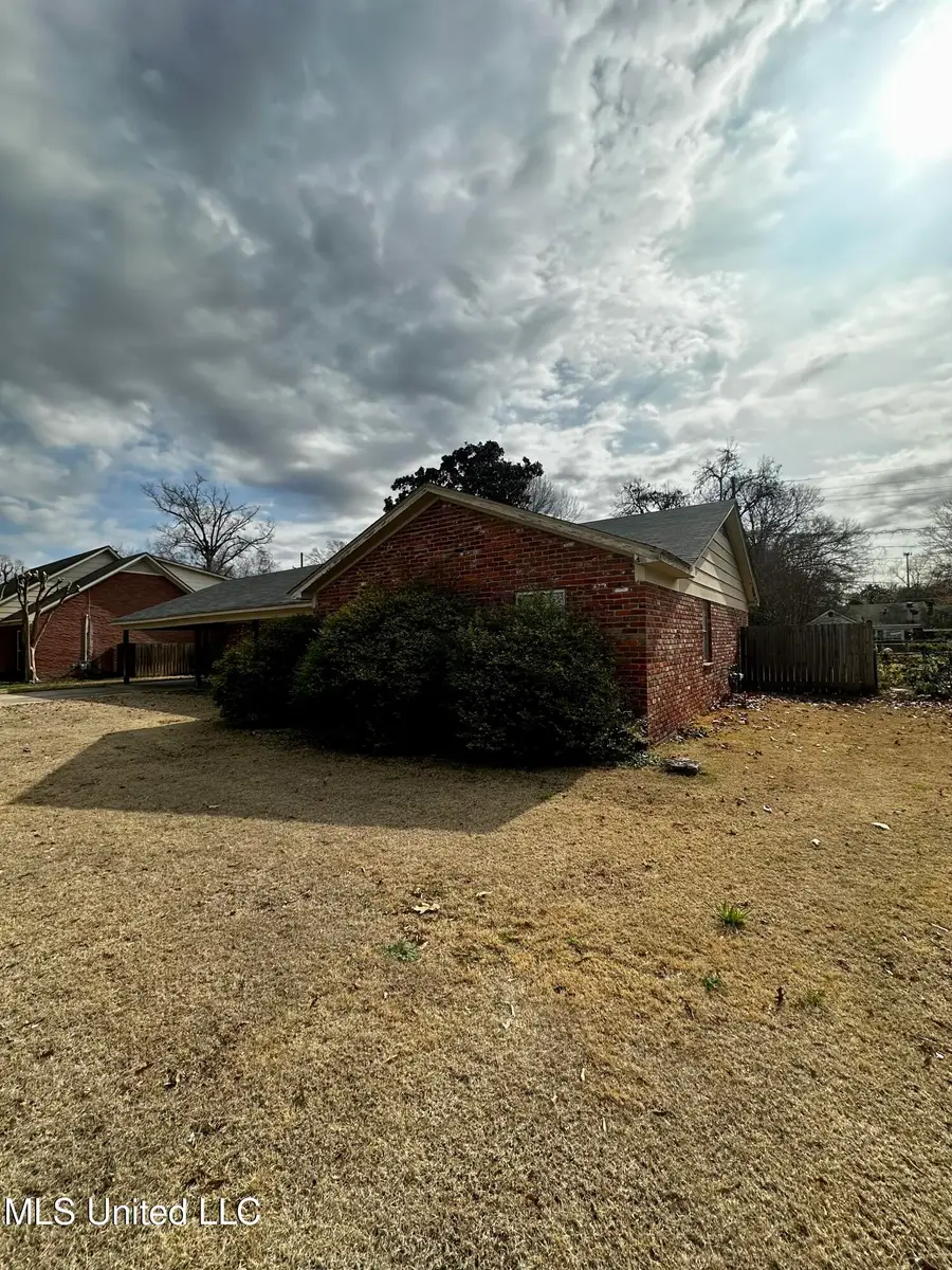 120 Plantation Drive, Leland, MS 38756 - #2